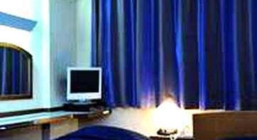 Tokyo Business Hotel Ngoại thất bức ảnh